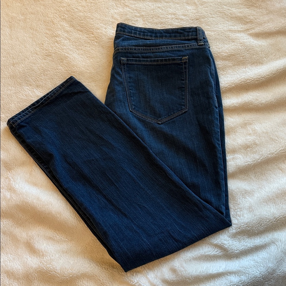 Old Navy Straight leg mid rise jeans